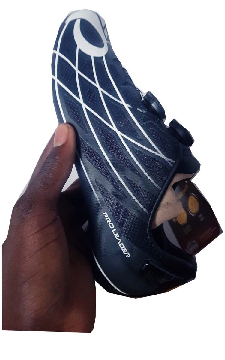 Bike shoe (MTB)